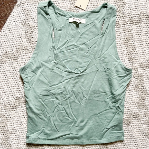 Crop Tank Top Green - Picture 3 of 7